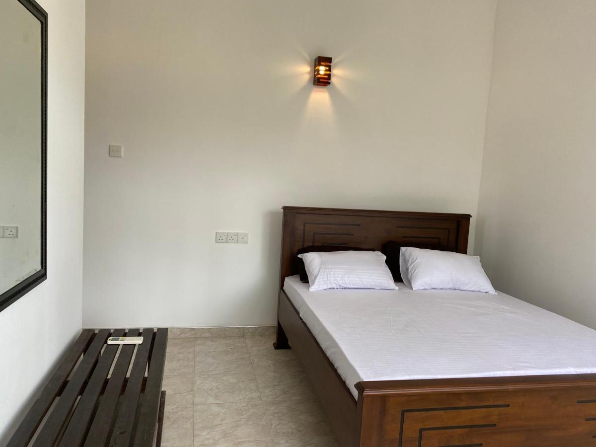 Aramba Resort Dondra Kültér fotó