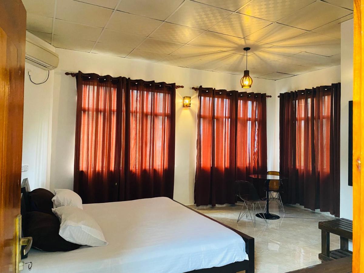 Aramba Resort Dondra Kültér fotó